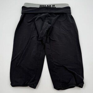 Nike Dri Fit Women's Legend Obsessed 2.0 Training Pants - Size M‎ 3/4 Tights